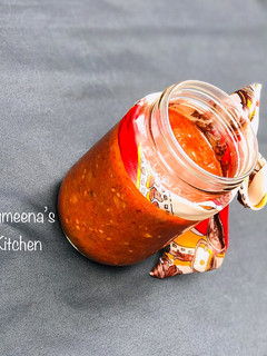 A picture of Pizza and pasta sauce.