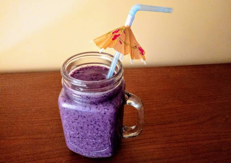 Smoothie de arándanos con sabor a las violetinas de mi abuela 💕