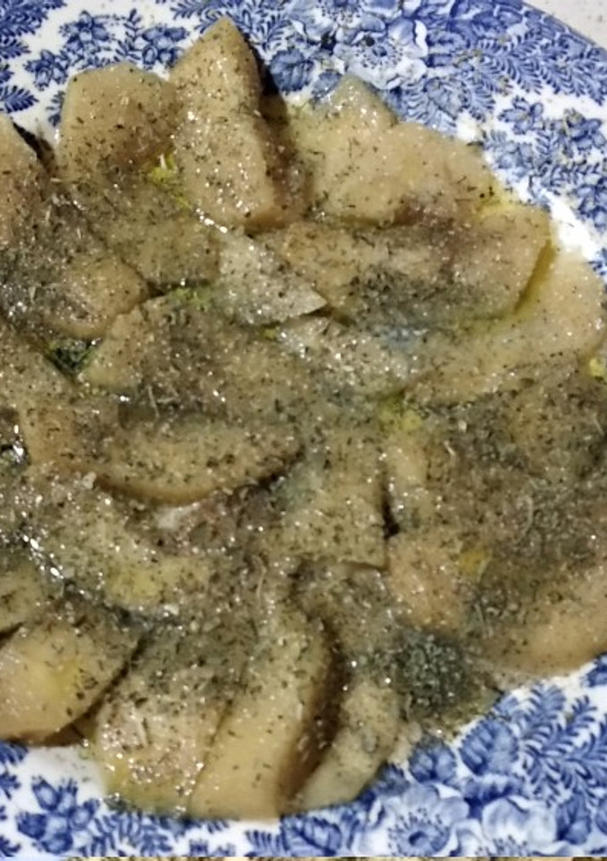 Una foto de Carpaccio de manzana vegetal