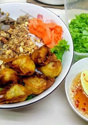 Hình của món Bún thịt bò xào.