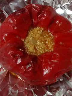 Una foto de Pimientos al horno rellenos de quinoa