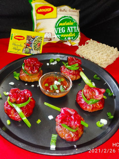 મેગી મસાલા મોમોઝ (Maggi Masala Momos Recipe In Gujarati) રેસીપી મુખ્ય ફોટો