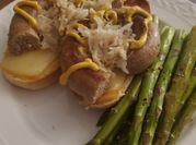 A picture of bratwurst sausage