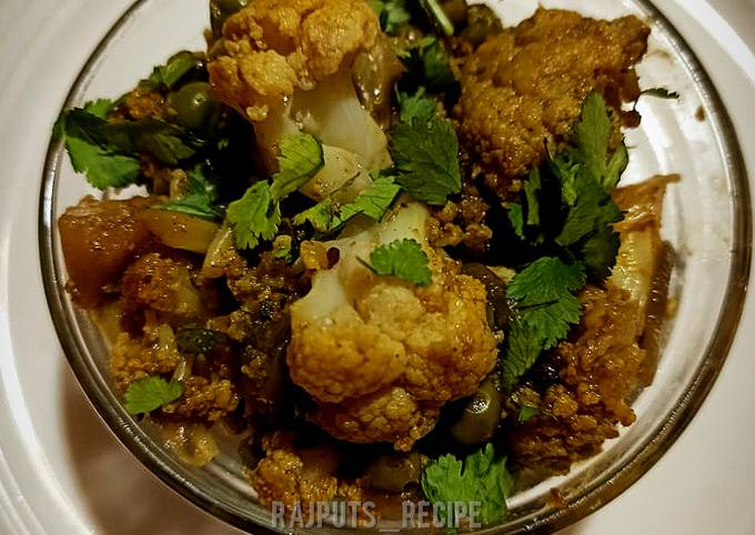 Easiest Way to Prepare Super Quick Homemade Gobhi Matar ki Sabzi or Cauliflower and green peas mix veg