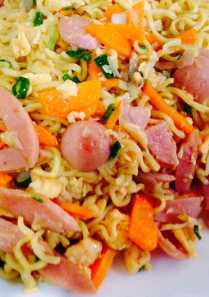 Foto resep Mie Goreng Sosis Sapi