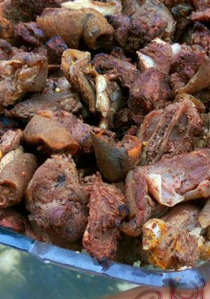 A picture of Roasted goat meat.