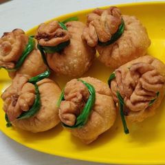 A picture of Pocket Mathri.