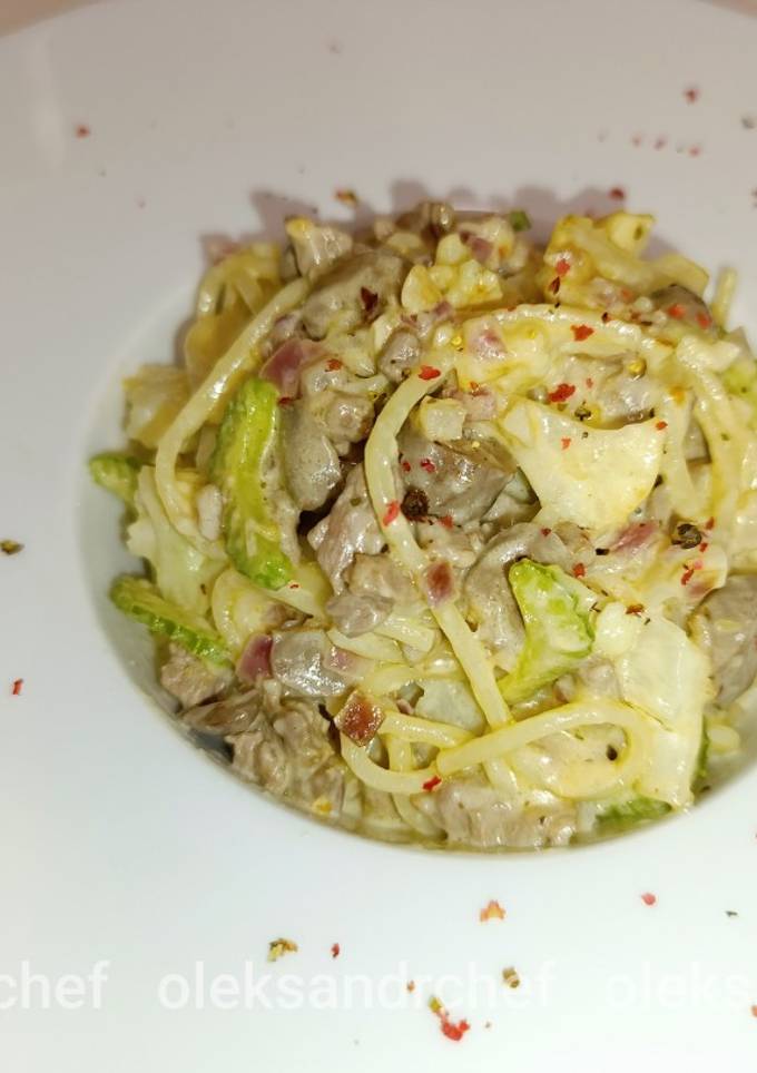 Паста🍝 з телятиною та курячими серцями/Pasta with veal and chicken hearts