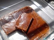 Una foto de brownie con mantequilla de maní