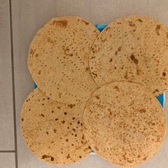 A picture of Oats Garlic Khakhra.
