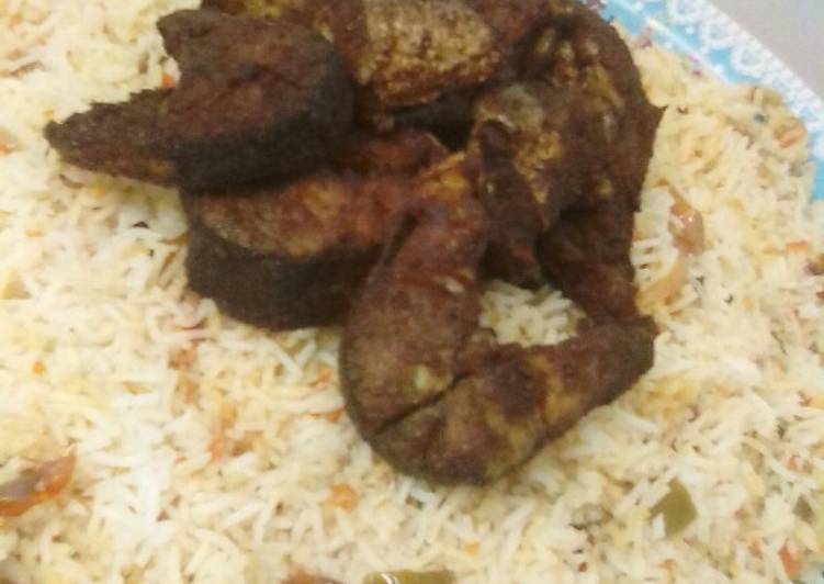 أرز بالجزر وسمك جداد