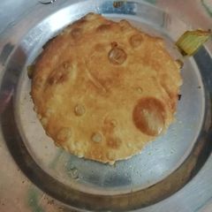 A picture of Kachori.