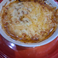 A picture of Classic French Onion Soup.