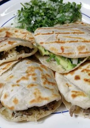 A picture of Pirata-Style Flour Gorditas.