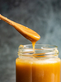 A picture of Butterscotch Sauce.