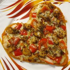 A picture of Chicken Heart Pizza.