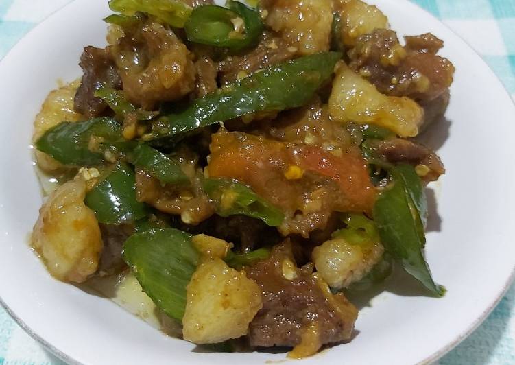 Tumis daging sapi dan tetelan