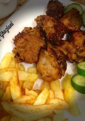 A picture of Fried Chicken with Fries 🍟.