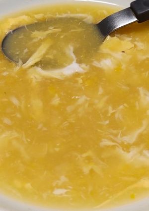 A picture of Hong Kong Corn and Ginger Soup with Crab Meat.