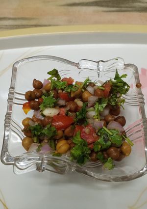 प्रोटीन सलाद (Protein salad recipe in hindi) रेसिपी मुख्य फोटो