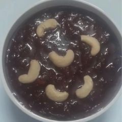 A picture of Beetroot 🫜 Halwa.