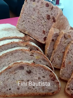 Una foto de Pan de molde y pan batard