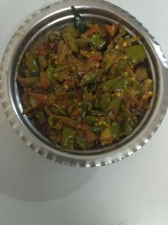 प्याज टमाटर और शिमलामिर्च की सब्जी (Pyaz tamatar aur shimla mirch ki sabzi recipe in Hindi) रेसिपी मुख्य फोटो