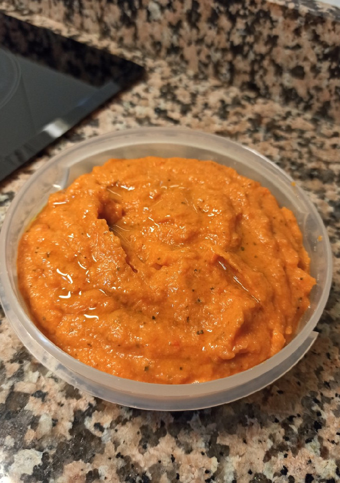 Una foto de Salsa de verduras asadas: cebolla, pimientos, calabacín y coliflor
