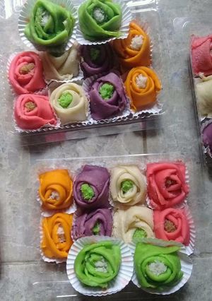Foto resep Dadar gulung bunga mawar warna warni