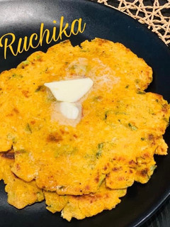 मक्की-मूली के पत्तों का पराठा (makki mooli ke patto ka paratha recipe in Hindi) रेसिपी मुख्य फोटो