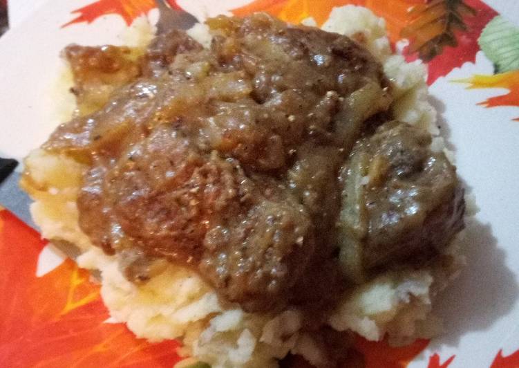 How to Prepare 2021 Beef Liver and Onions in Gravy