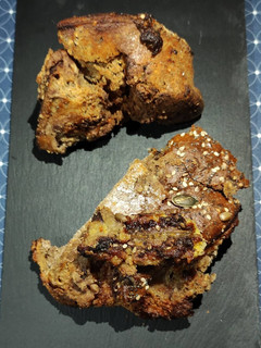 Una foto de Pan de plátano / banana bread 🍌🍌🍞