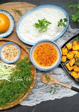 Hình của món Chả cá Lã Vọng từ cá hồi.