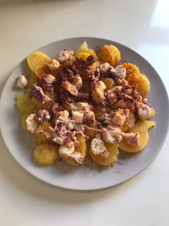 Una foto de Pulpo a la gallega