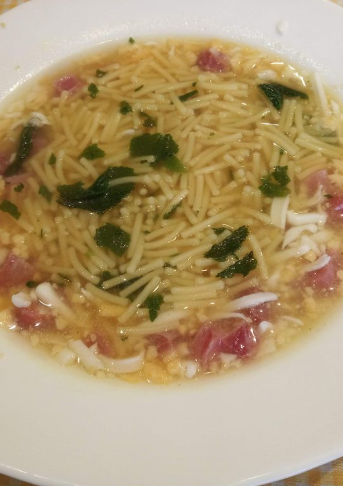 Una foto de Sopa de picadillo con sobres