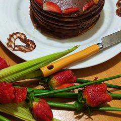 A picture of Chocolate Pancake with Strawberry🍓🍓🥞🥞.
