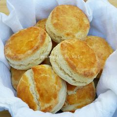 A picture of Buttermilk Biscuit.