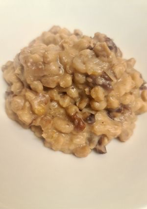 A picture of Creamy samp and beans.