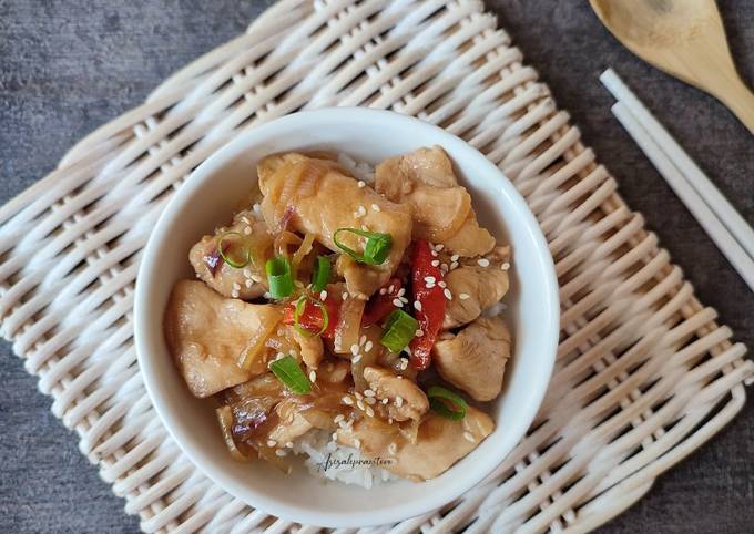 Cara Gampang Menyiapkan Chicken donburi, Bikin Ngiler