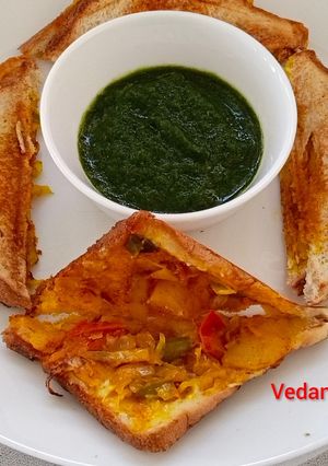 A picture of Mixed Vegetable Toast.