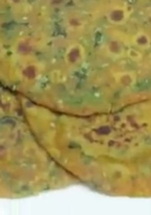 થેપલા  (Thepla Recipe in Gujarati) રેસીપી મુખ્ય ફોટો