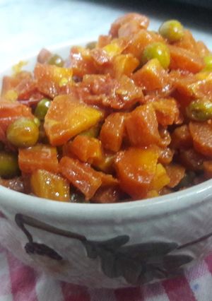 गाजर मटर (Gajar matar recipe in hindi) रेसिपी मुख्य फोटो