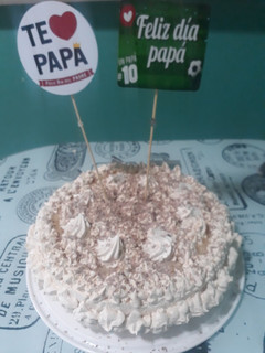 Una foto de Torta helada! feliz día papa!!