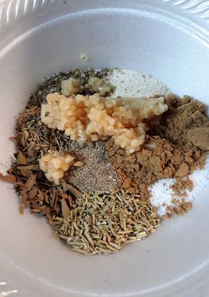 A picture of Gyro Spices.