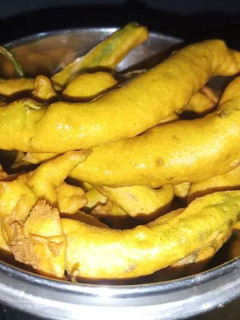 मिर्च के पकौड़ (mirch ke pakode recipe in Hindi) रेसिपी मुख्य फोटो