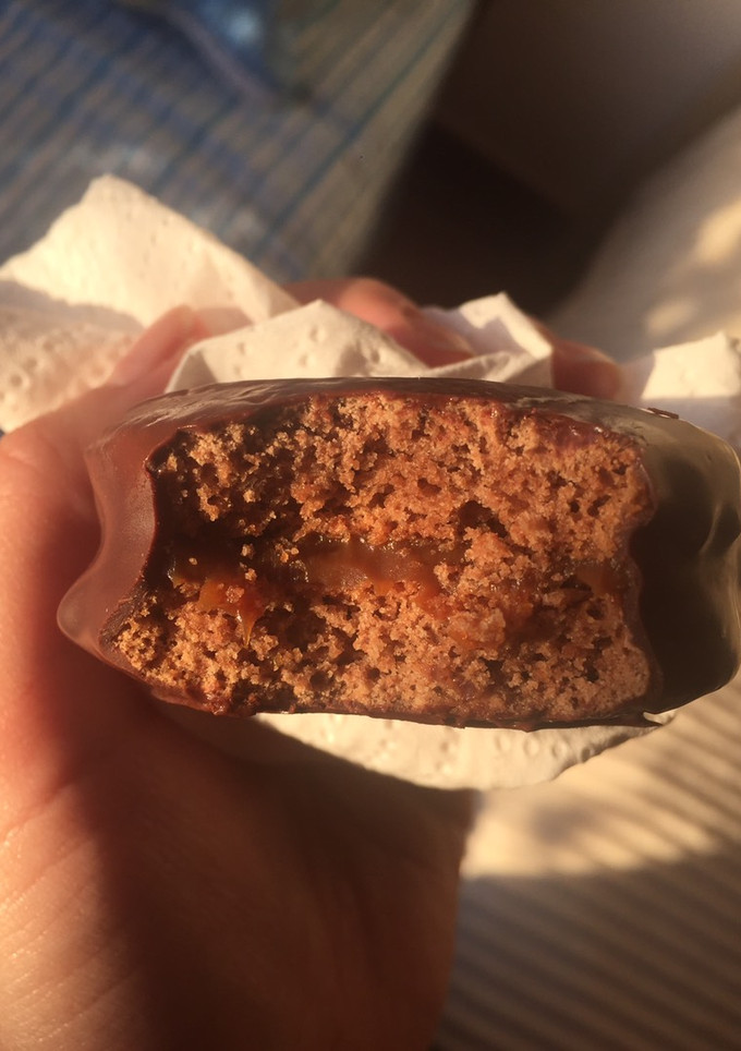 Una foto de Alfajores de chocolate  (MARPLATENSE)