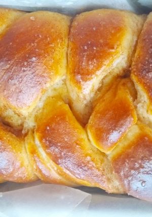 A picture of Cinnamon Braided 🍞.