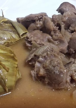 Una foto de Mollejas de pollo al vino de pitarra