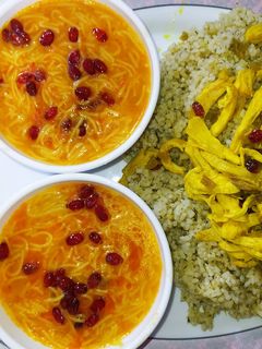 عکسی از دستور سوپ ساده با مرغ ریش ریش