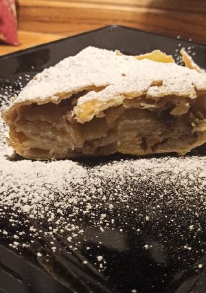 Una foto de Strudel de manzana 🍏🍎